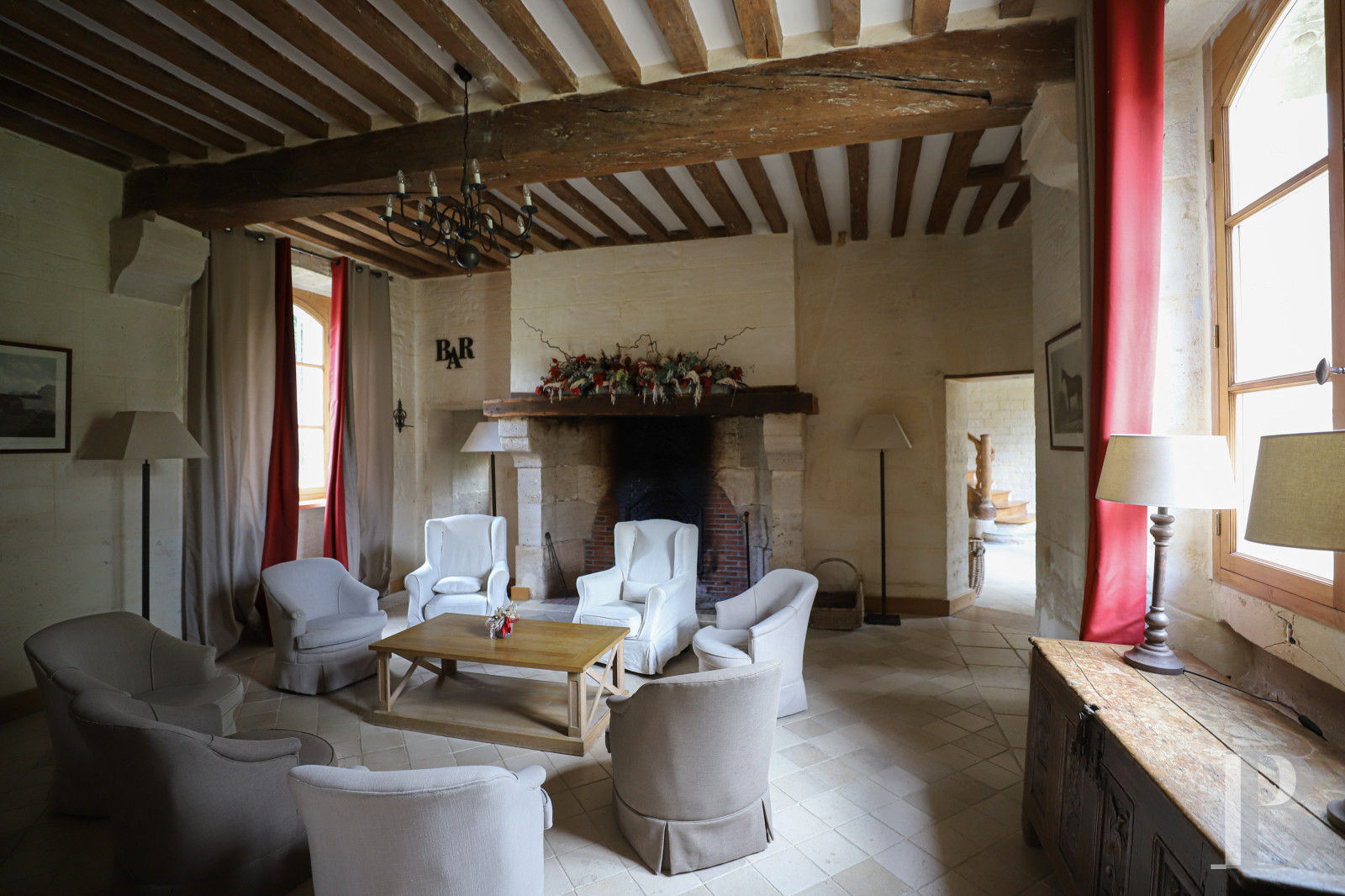 Dans l’Oise, près de Senlis, un vaste corps de ferme du 18e siècle et son pigeonnier transformés en hôtel  - photo  n°15